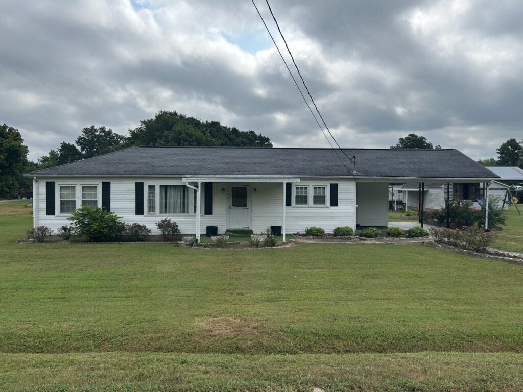4 Bedroom / 1.5 Bath Home Iron City, TN